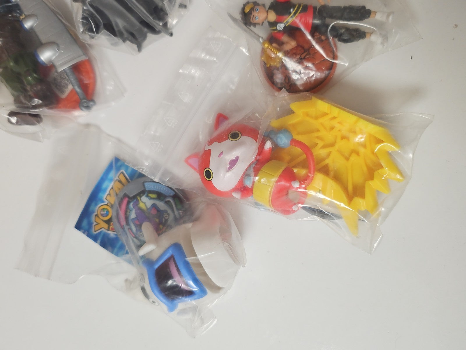 Lot de figurines Yokai Watch personnages jeu animé japonais d'occasion