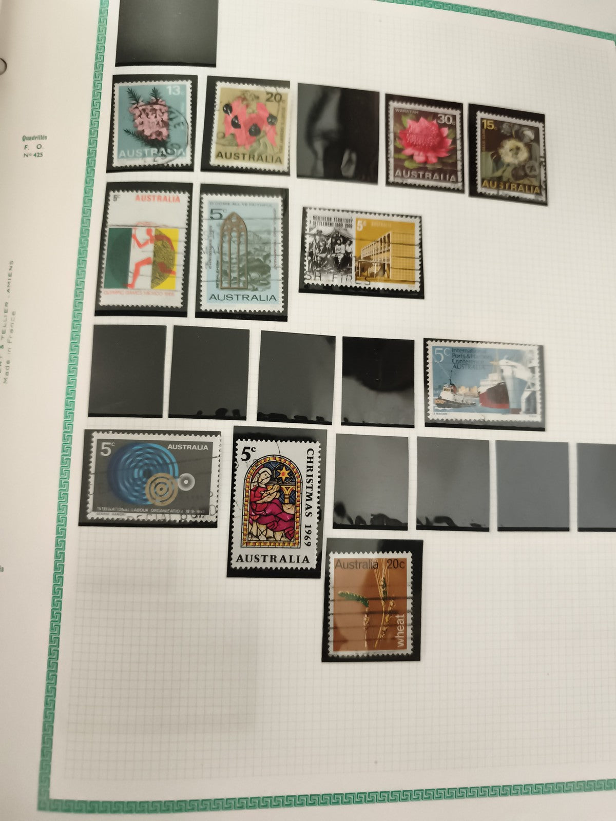 Timbres Australie oblitérés fleurs architecture bateaux 13c 15c 20c 30c 5c 20c