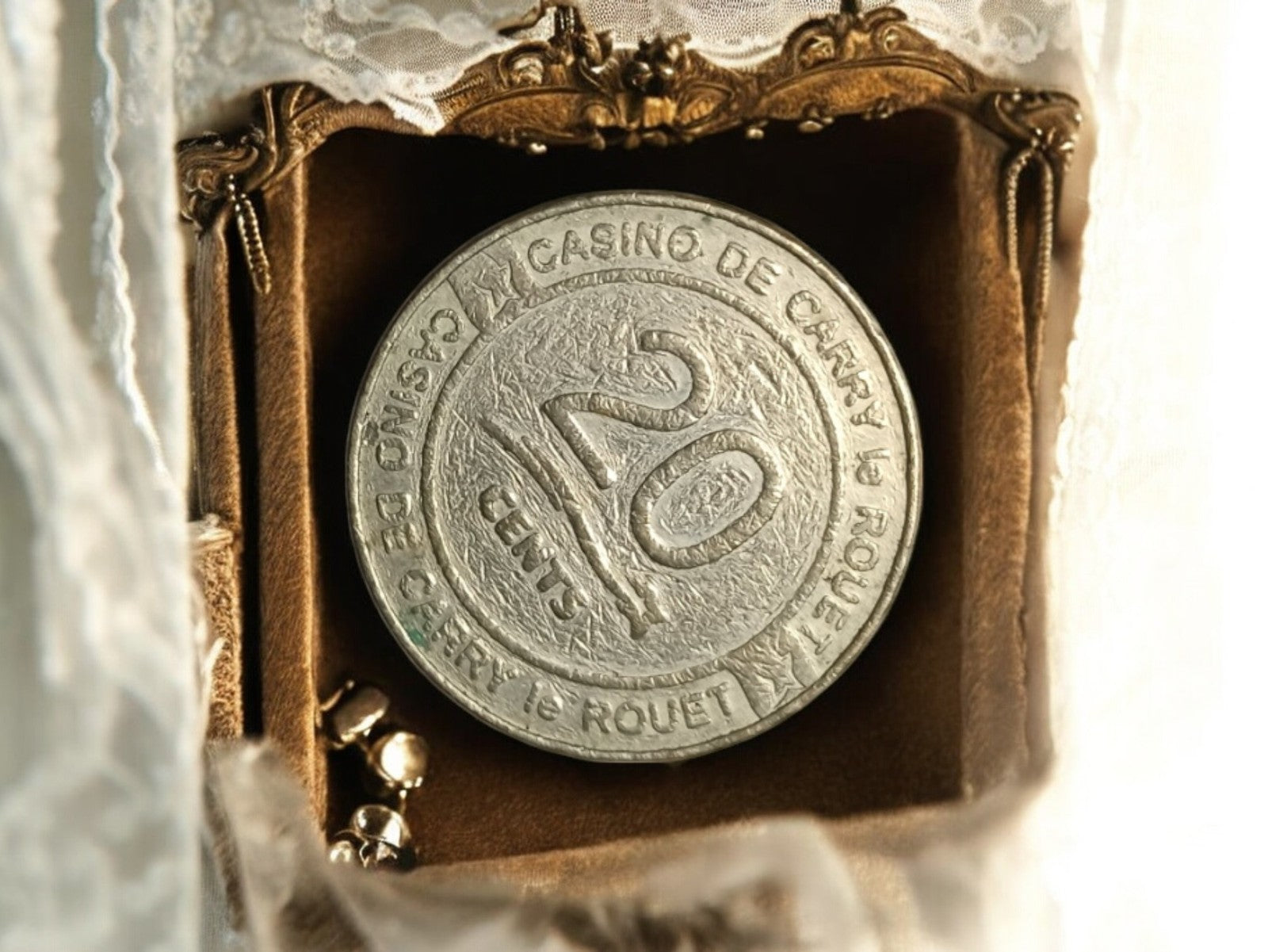 Jeton casino vintage métal 20 centimes Casino de Carry le Rouet pièce ancienne