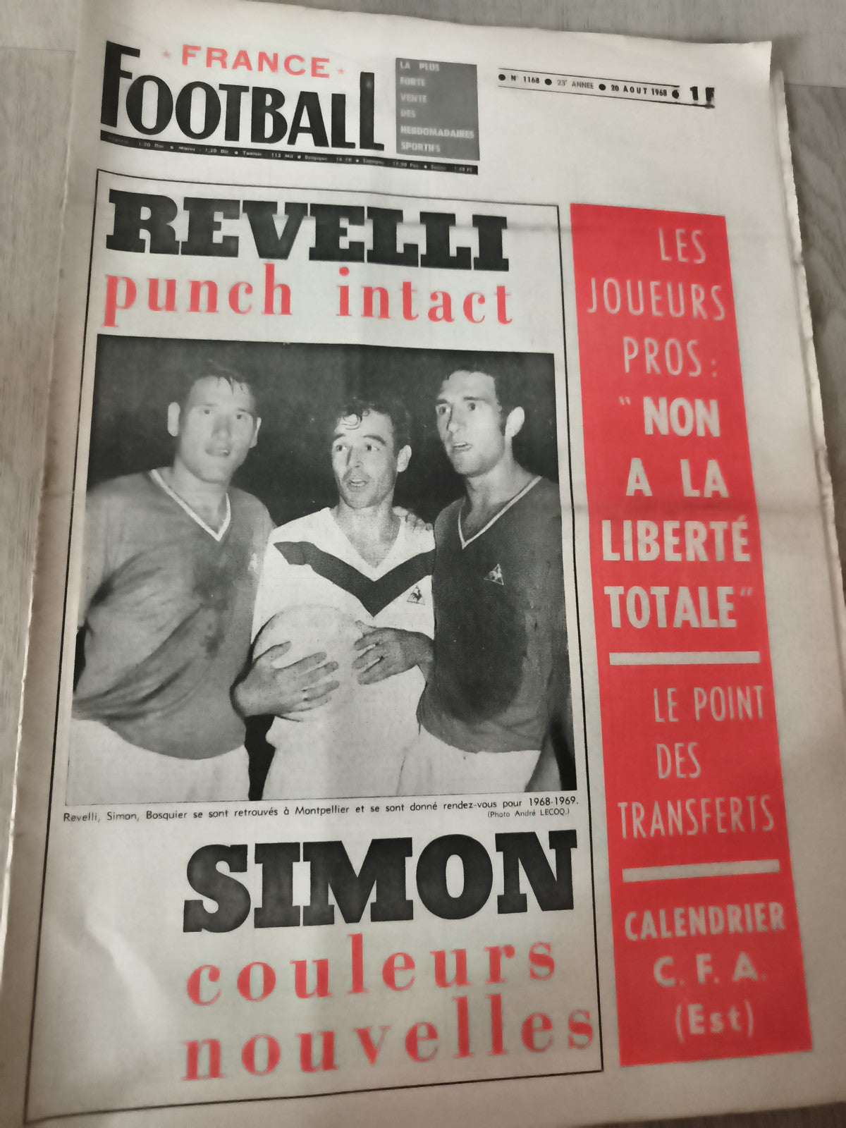 Journal ancien France Football 1968 n°1148 Revelli Simon vintage foot