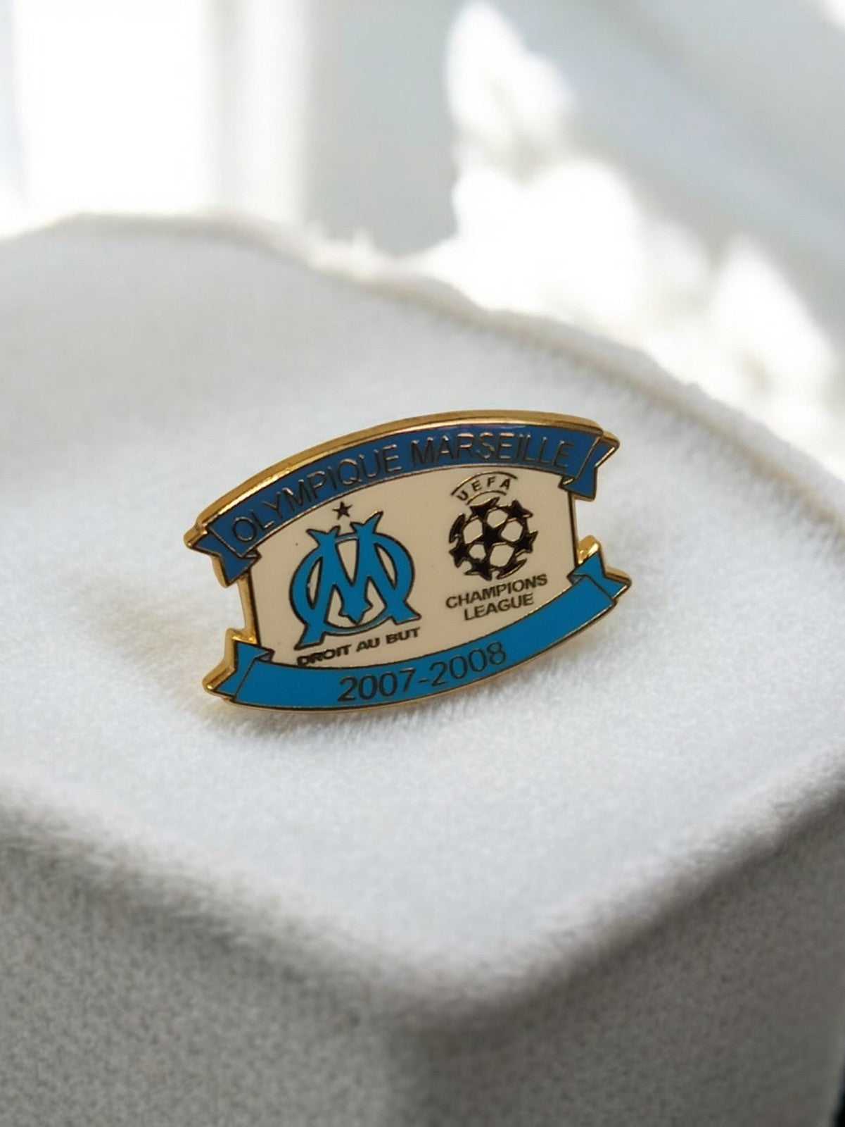 Pin's Olympique Marseille UEFA 2007-2008 vintage badge football OM rétro ancien