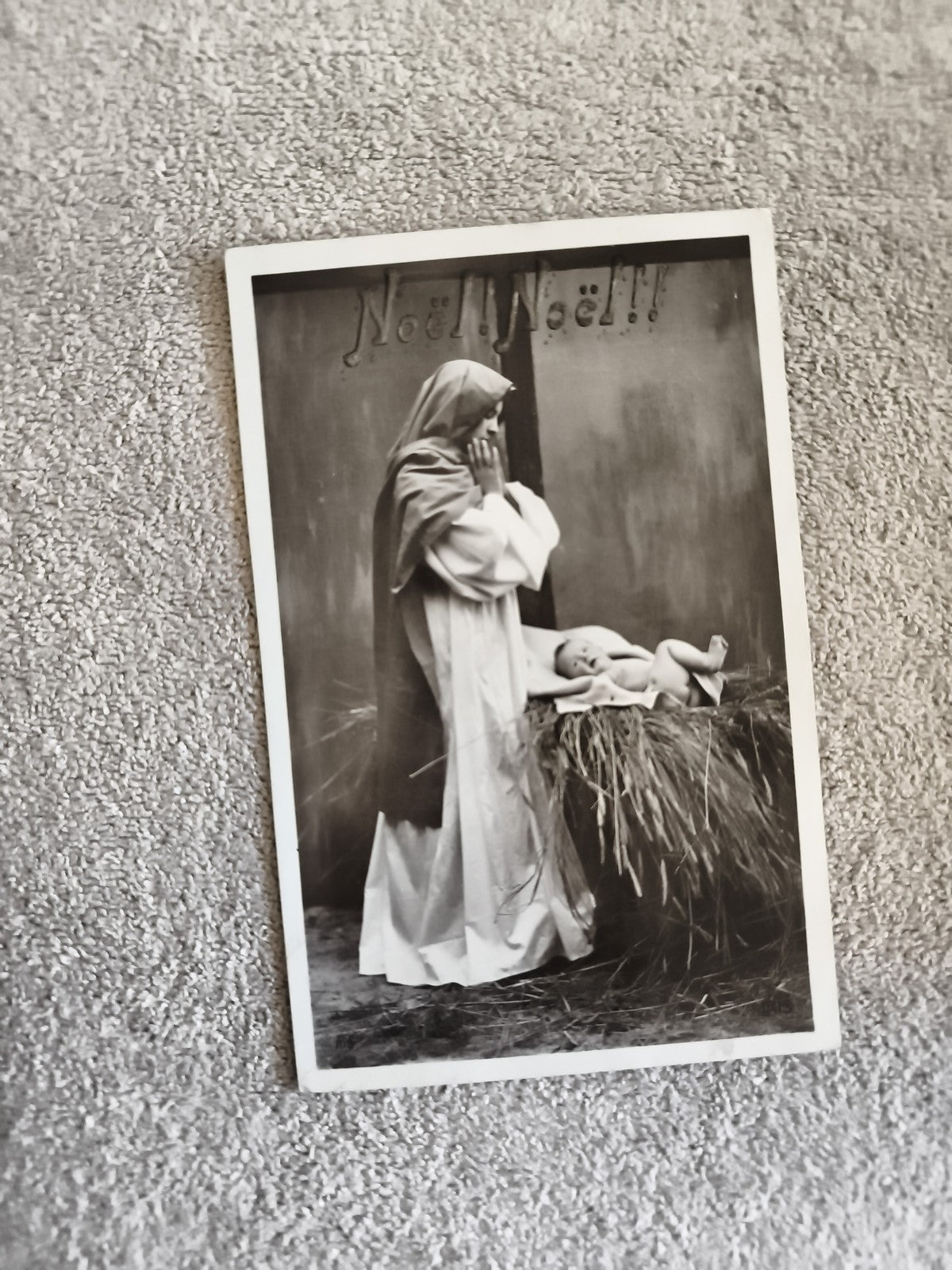 Carte photo Noël Nativité crèche religieuse CPA noir et blanc