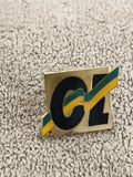 Pin's vintage CZ, plaque dorée, logo graphique années 80-90 (Ref 1)