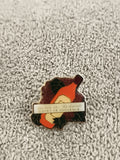 Pin's vintage bouteille vin Côtes de Provence raisin émaillé badge ancien (Ref 1
