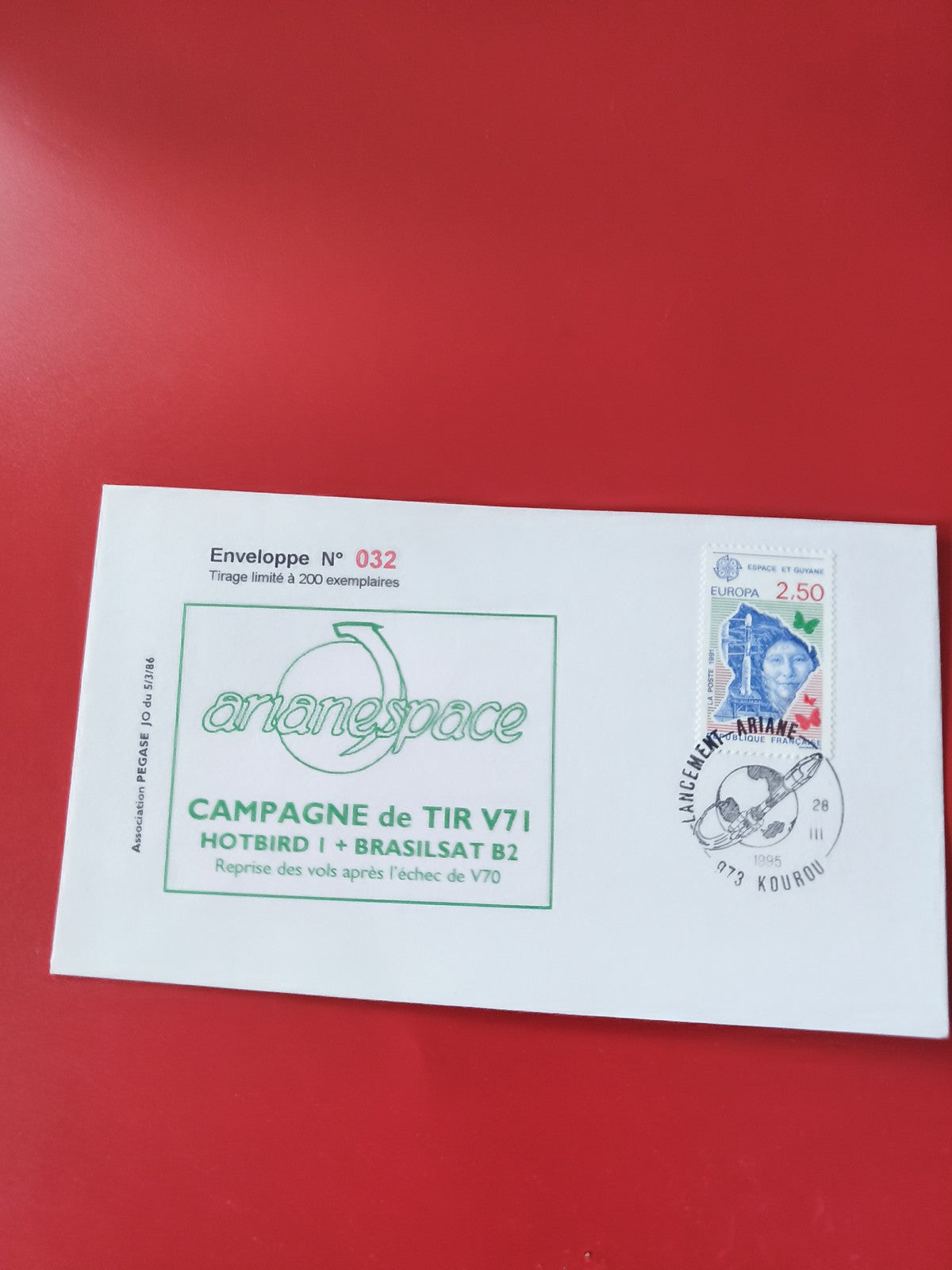 Enveloppe philatélie Ariane Espace tirage limité Hotbird 1 BrasilSat B2 V71