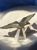 Insigne ancien Armée de l?air France aigle aviation vintage métal doré
