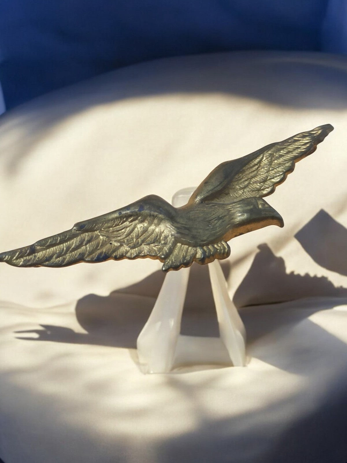 Insigne ancien Armée de l?air France aigle aviation vintage métal doré