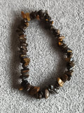 Bracelet pierres naturelles marron perles irrégulières aspect œil de tigre