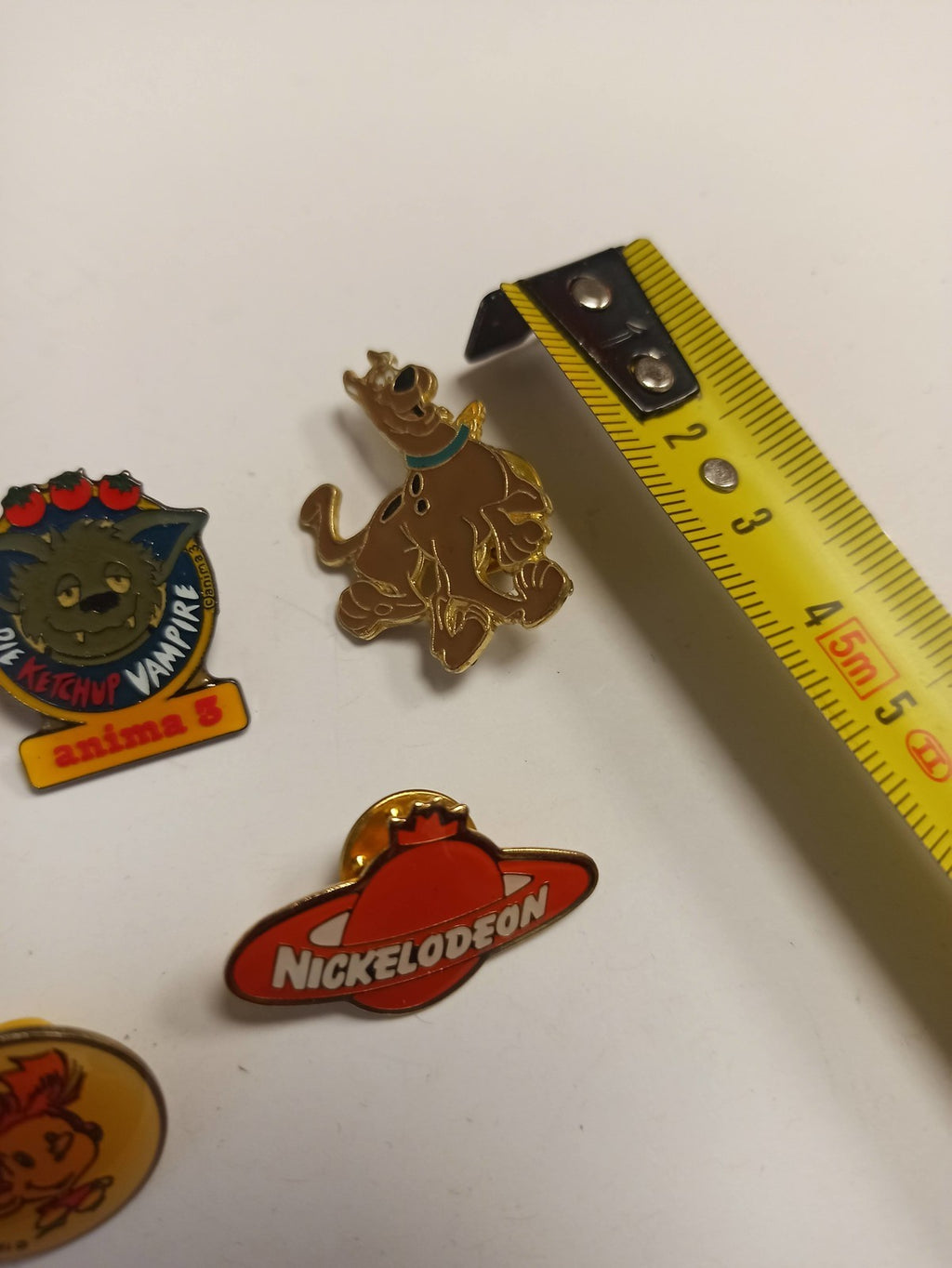 Lot 5 pin's vintage dessins animés Nickelodeon Scooby-Doo Bugs Bunny rétro