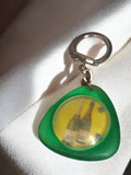 Porte-clés ancien publicitaire vintage vert rétro bouteille vin années 60-70