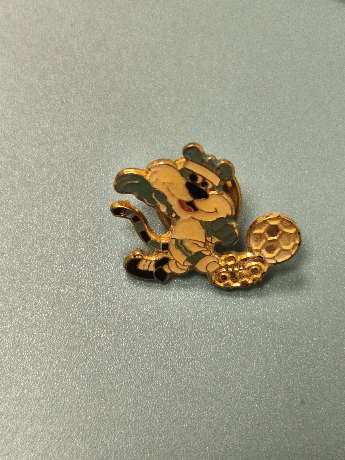 Vintage pin's Olympique de Marseille mascotte football, collection rétro (Ref 3)