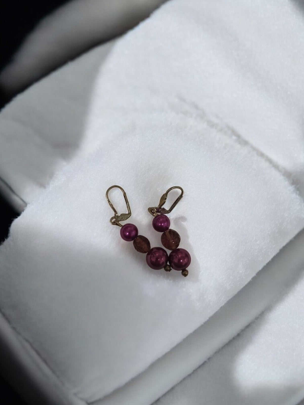 Paire boucles d’oreilles vintage rétro perles violettes style ancien fantaisie