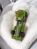 Voiture miniature ancienne verte rétro vintage déco F1 jouet d’occasion