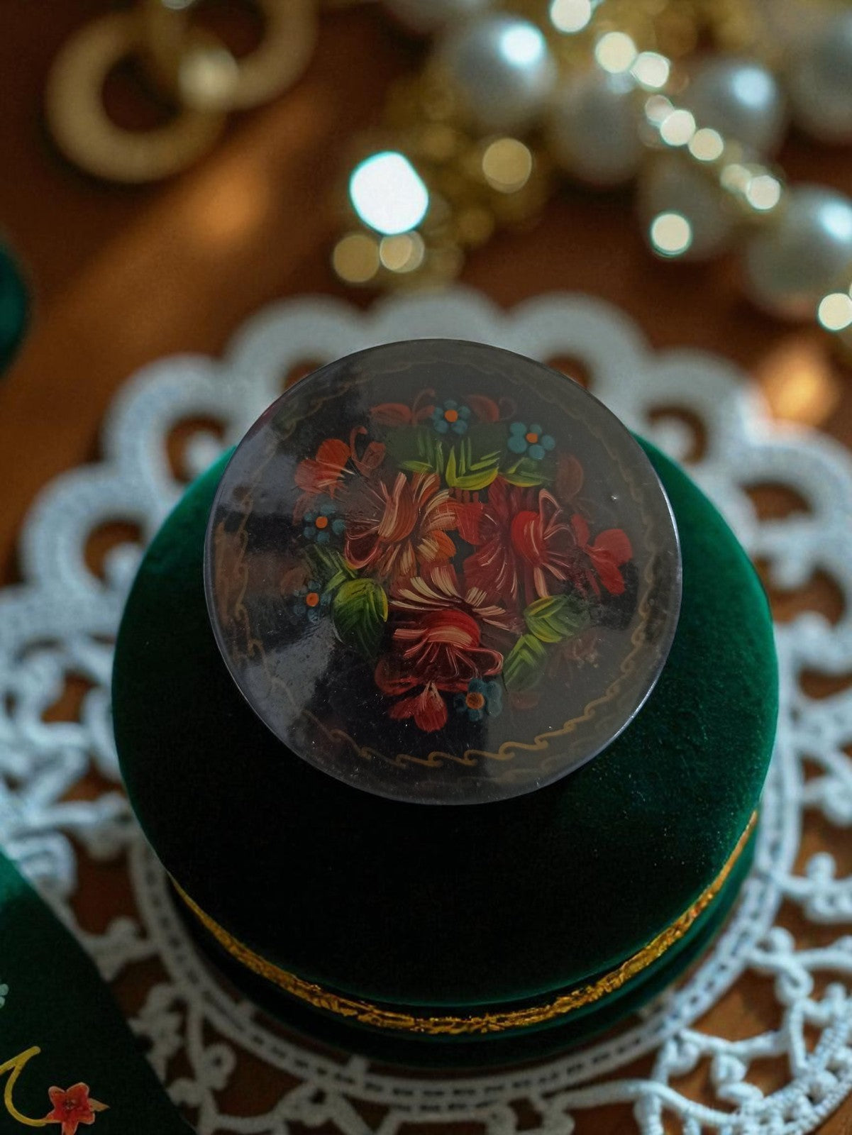 Broche ancienne peinte à la main fleurs, vintage, signé, bijou rétro