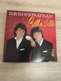 Vinyle 45 tours David & Jonathan Bella Vita pochette rouge duo français (Ref 5)
