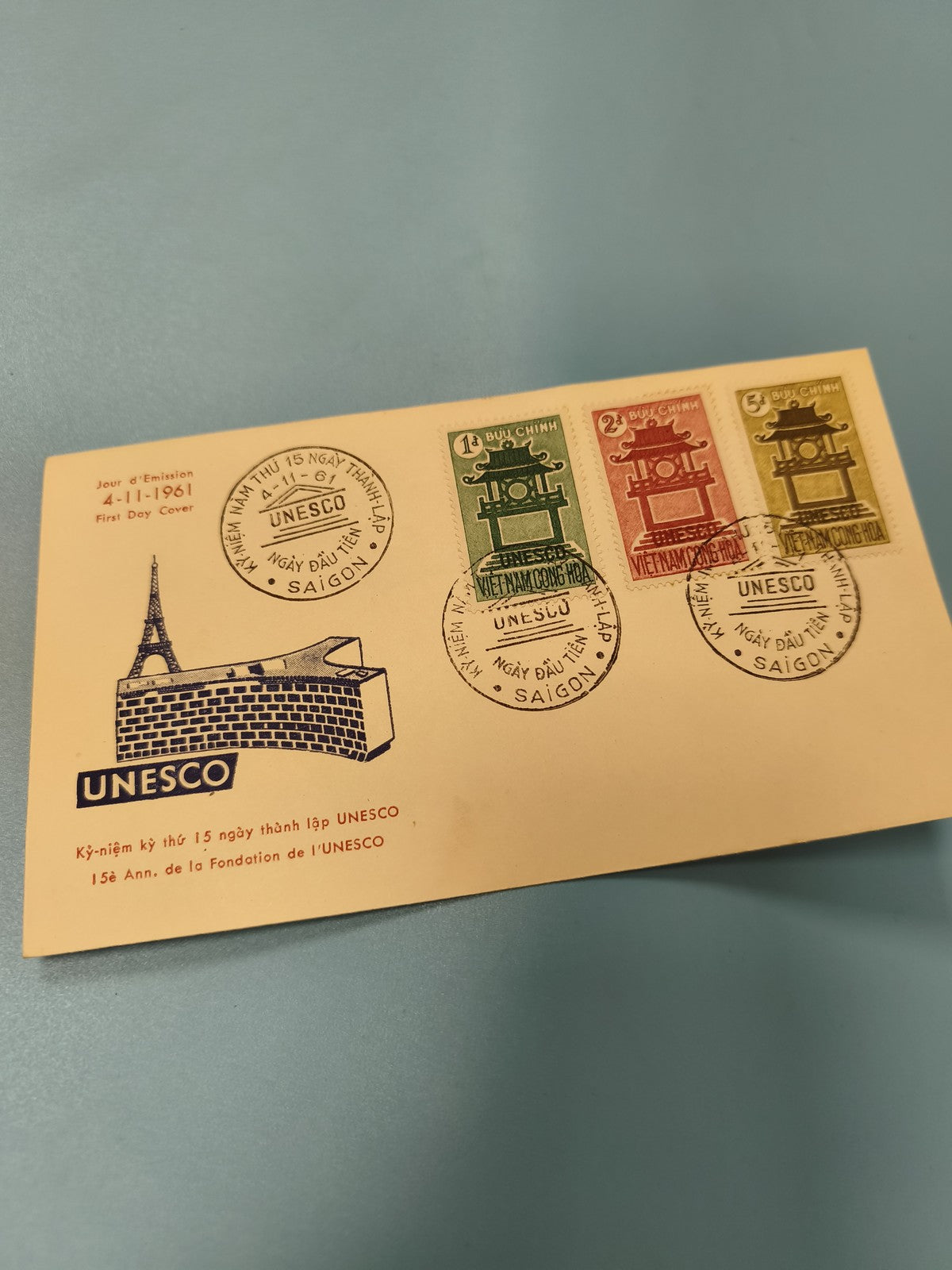 Ancienne enveloppe FDC Vietnam UNESCO 1961 timbres Saigon philatélie vintage