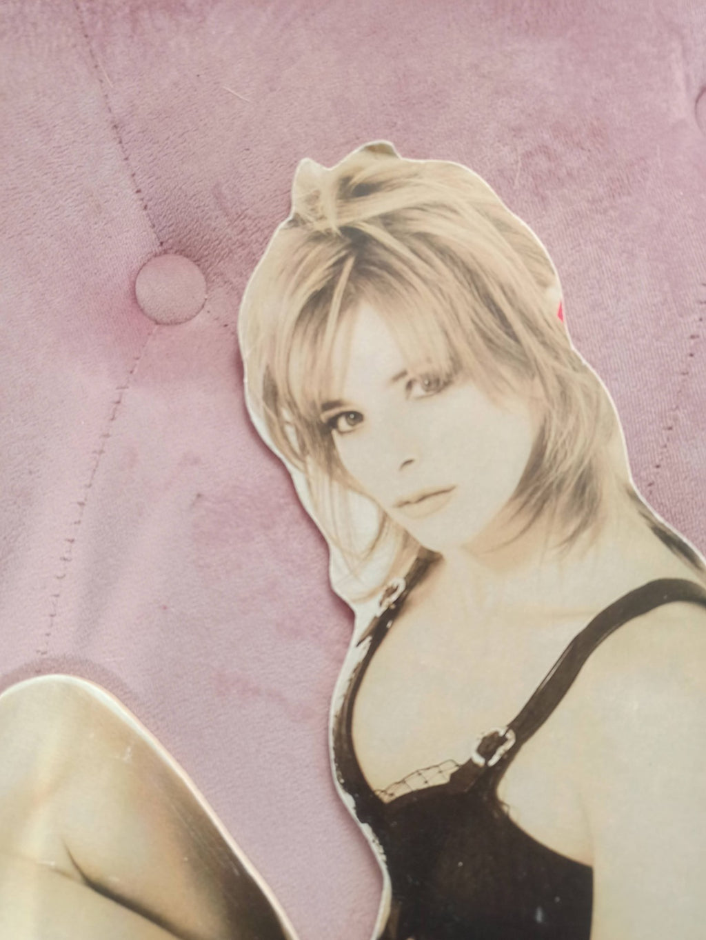 PLV carton Mylène Farmer vintage ? Présentoir silhouette déco rare