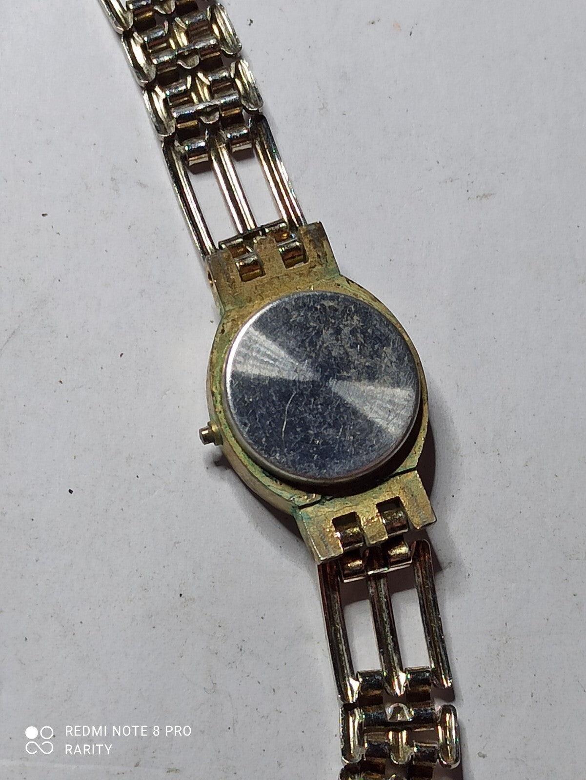 Montre femme Finecoeur digitale vintage quartz dorée, bracelet maillons, ancien