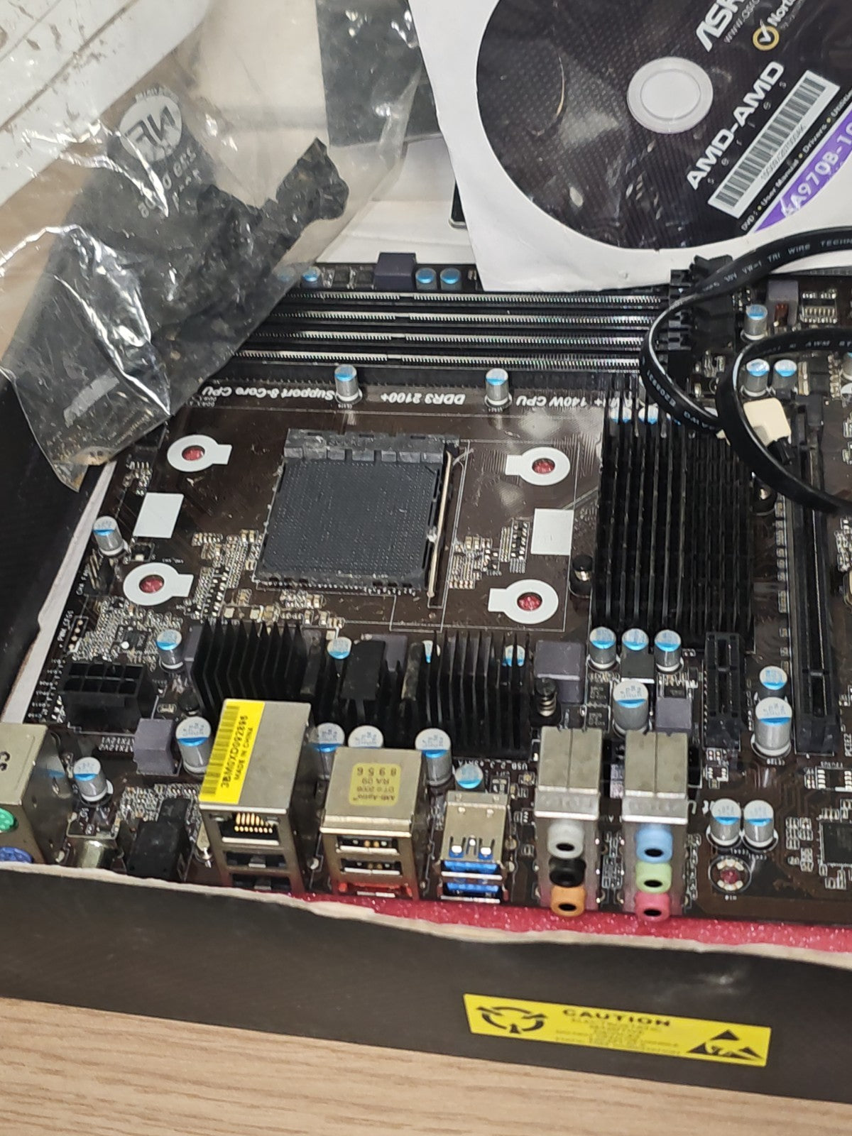 Carte mère Asus ASRock 970 Extreme3 non testée en l'état