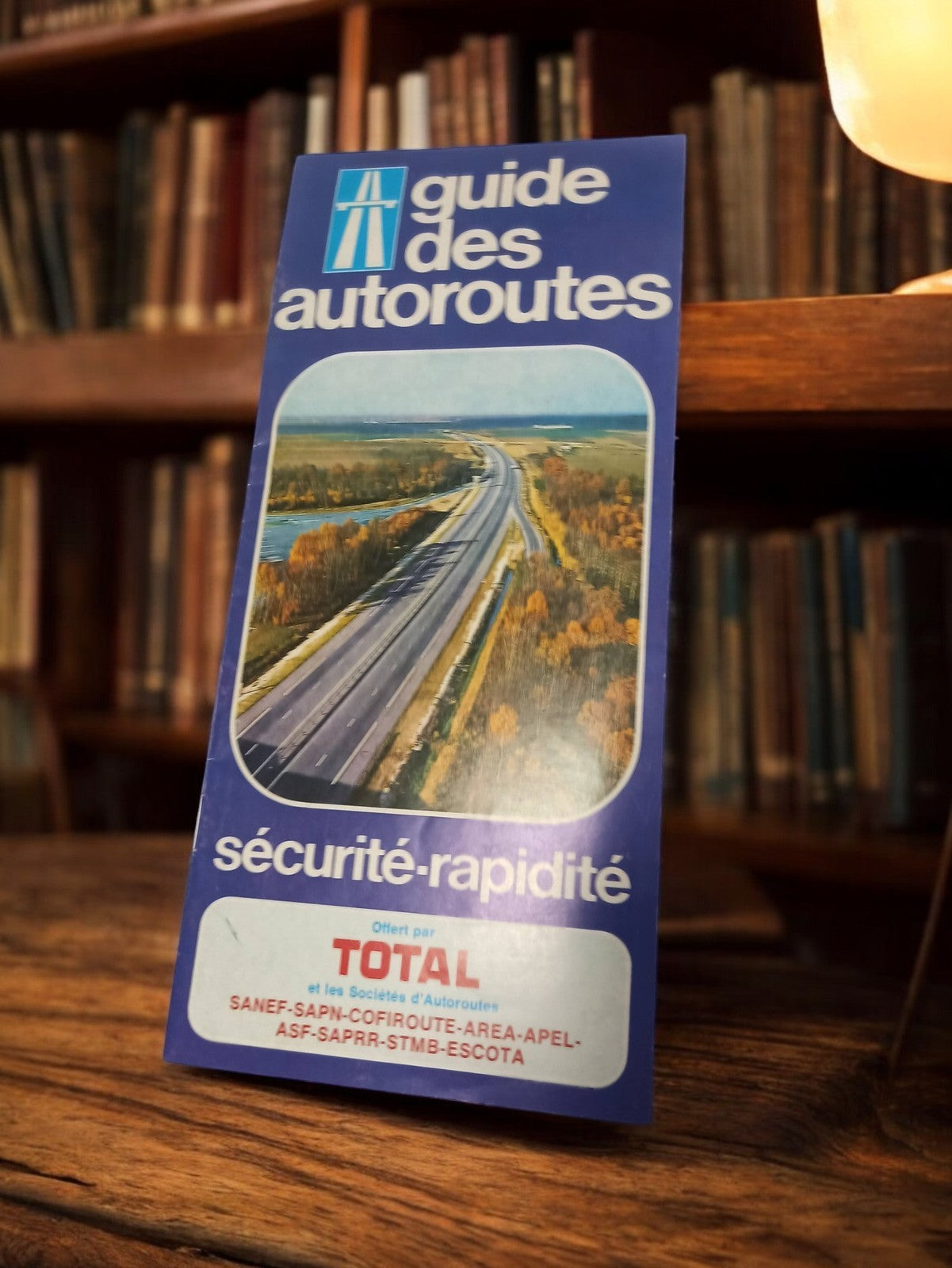 Guide des autoroutes vintage sécurité rapidité Total ancien carte routière rétro