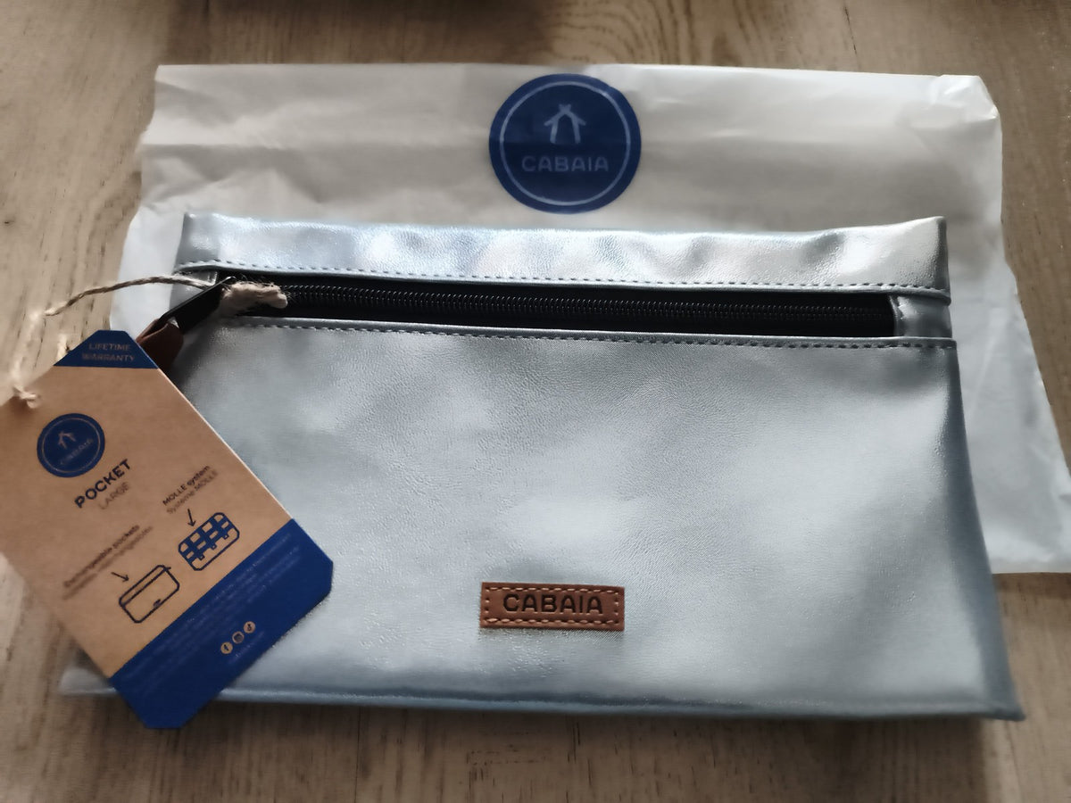 Pochette Cabaia argent zip avant neuve 24 cm – trousse accessoire