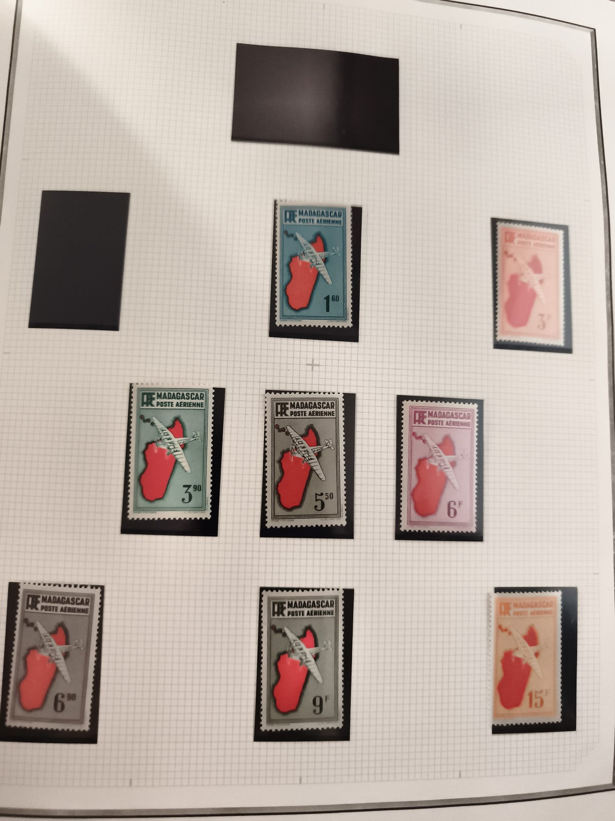 Timbres neufs Madagascar Poste Aérienne anciens lot avion carte