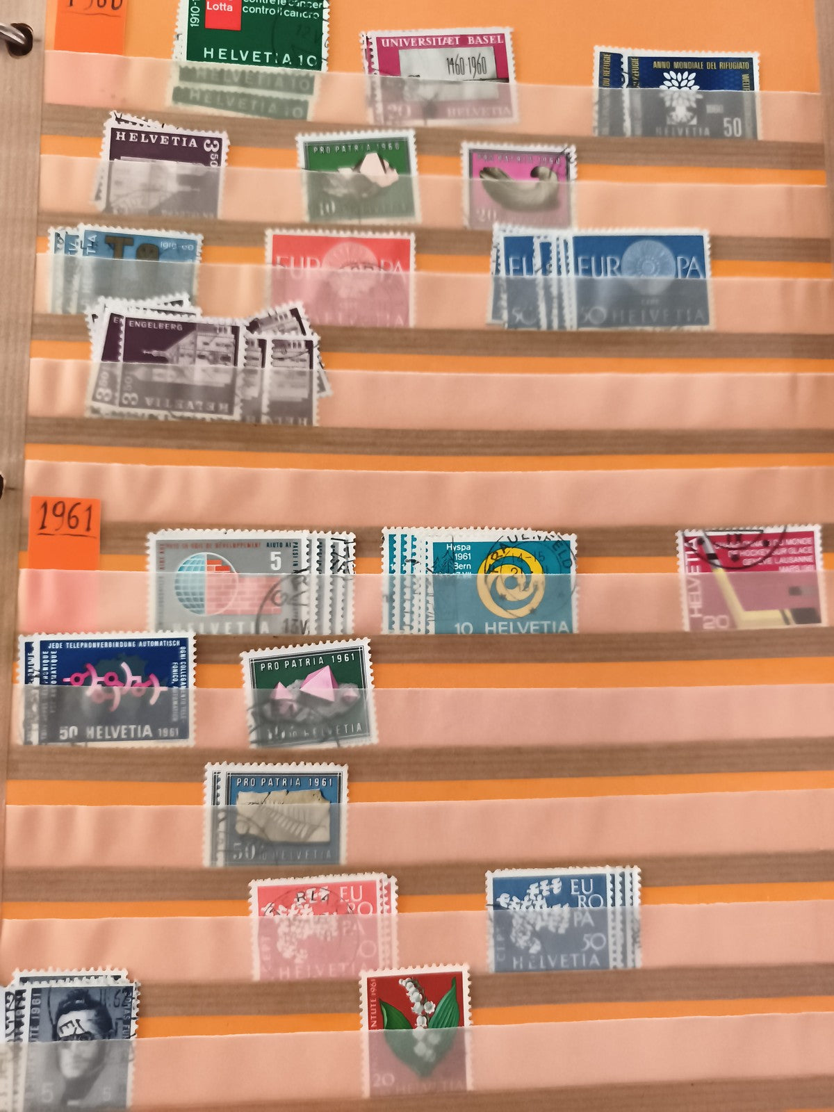 Timbres Suisse Helvetia 1960 1961 Europa Pro Patria séries postales philatélie