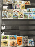 Lot timbres Cameroun animaux oiseaux faune divers, couleurs vives, support non i