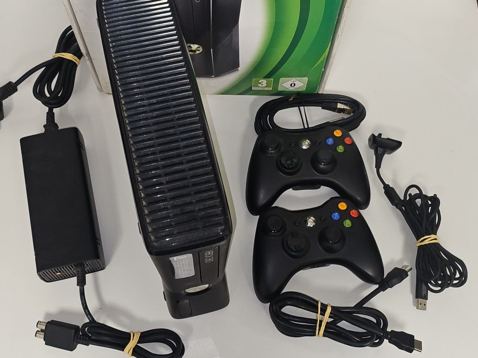 Console Xbox 360 S noire avec boîte d?origine, fonctionne parfaitement, Microsof