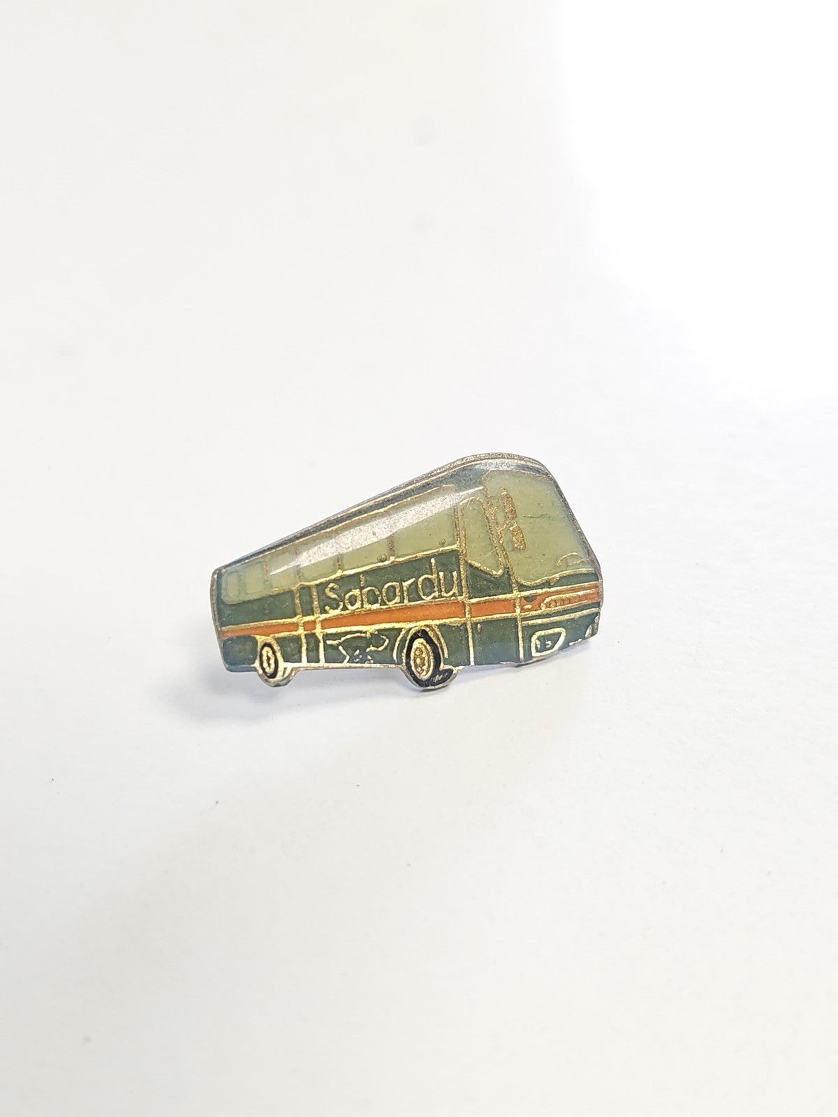 Pin's ancien Sabardu rétro collection vintage badge broche publicitaire France