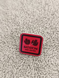 Pin's vintage Battistoni Roma New York rouge noir, badge publicitaire années 80