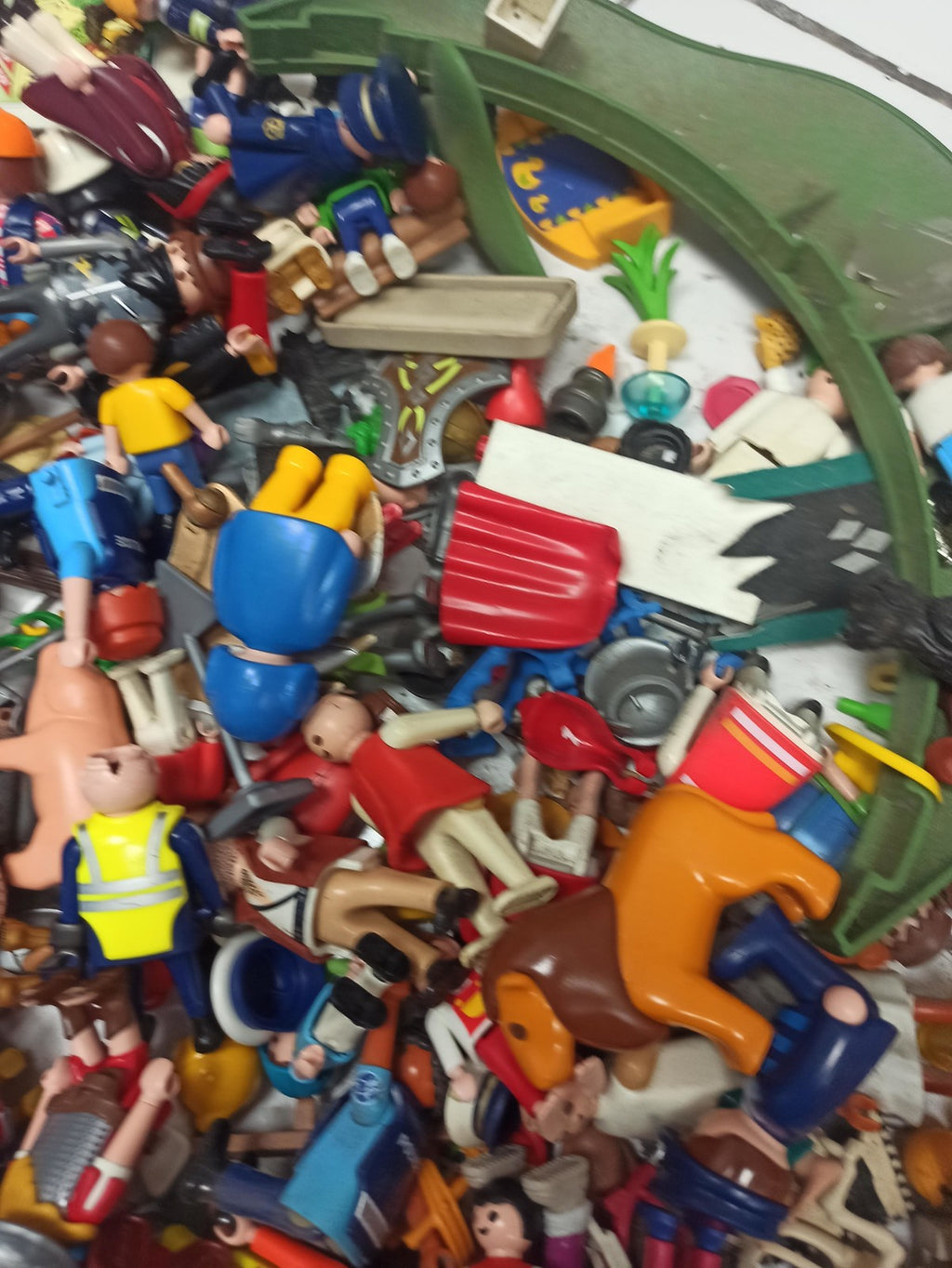 Vintage lot Playmobil ancien vrac figurines accessoires rétro collection enfant