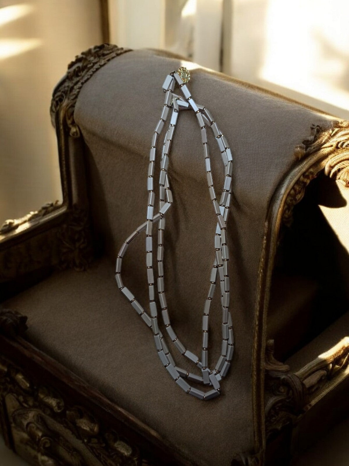 Collier vintage fantaisie métal argenté rétro, maillons longs, bijou occasion