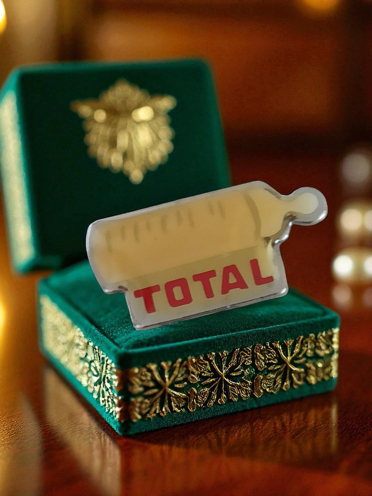 Pin's vintage TOTAL biberon édition limitée publicitaire années 90 badge