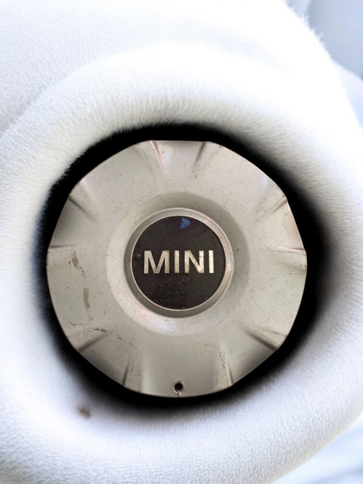 Enjoliveur cabochon MINI ancien, finition métallique, logo central rétro