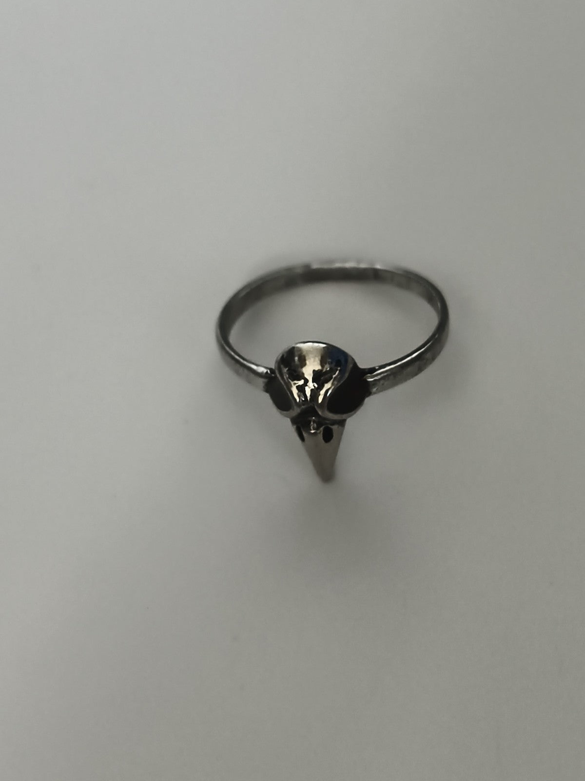 Bague vintage tête de corbeau style gothique métal argenté taille 55