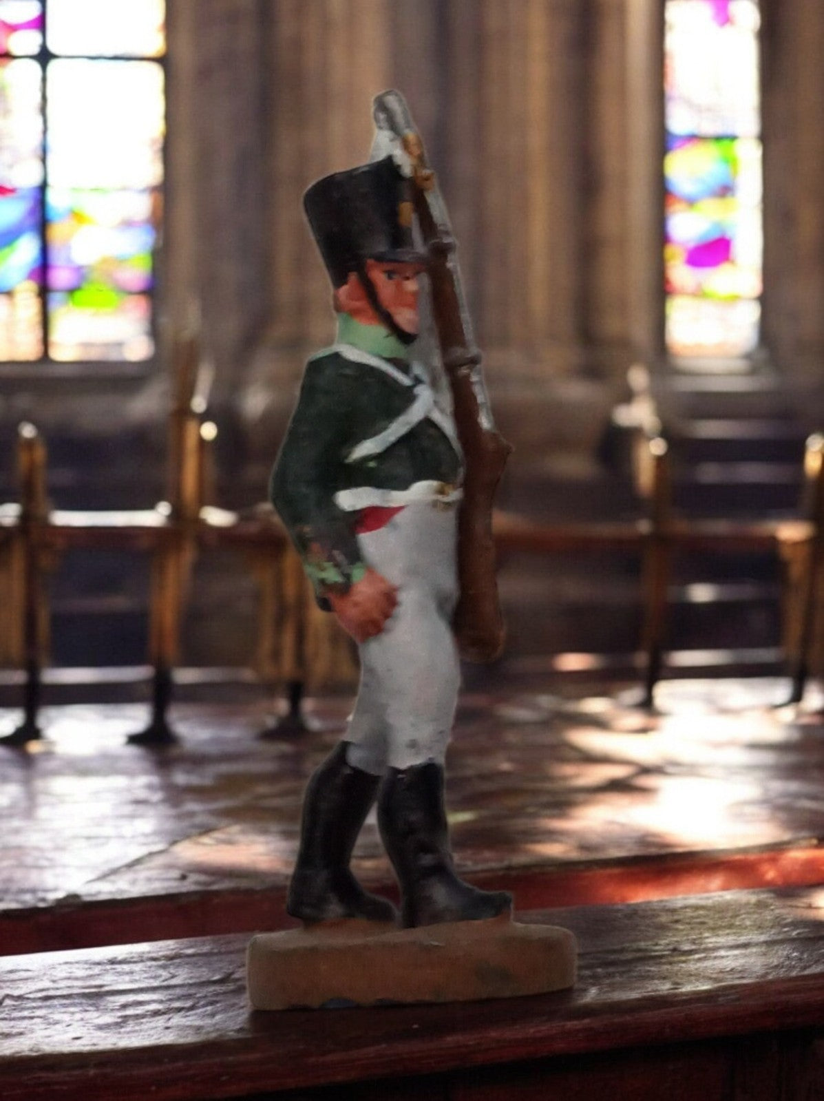 Figurine soldat napoléonien plomb vintage uniforme vert blanc armée empire