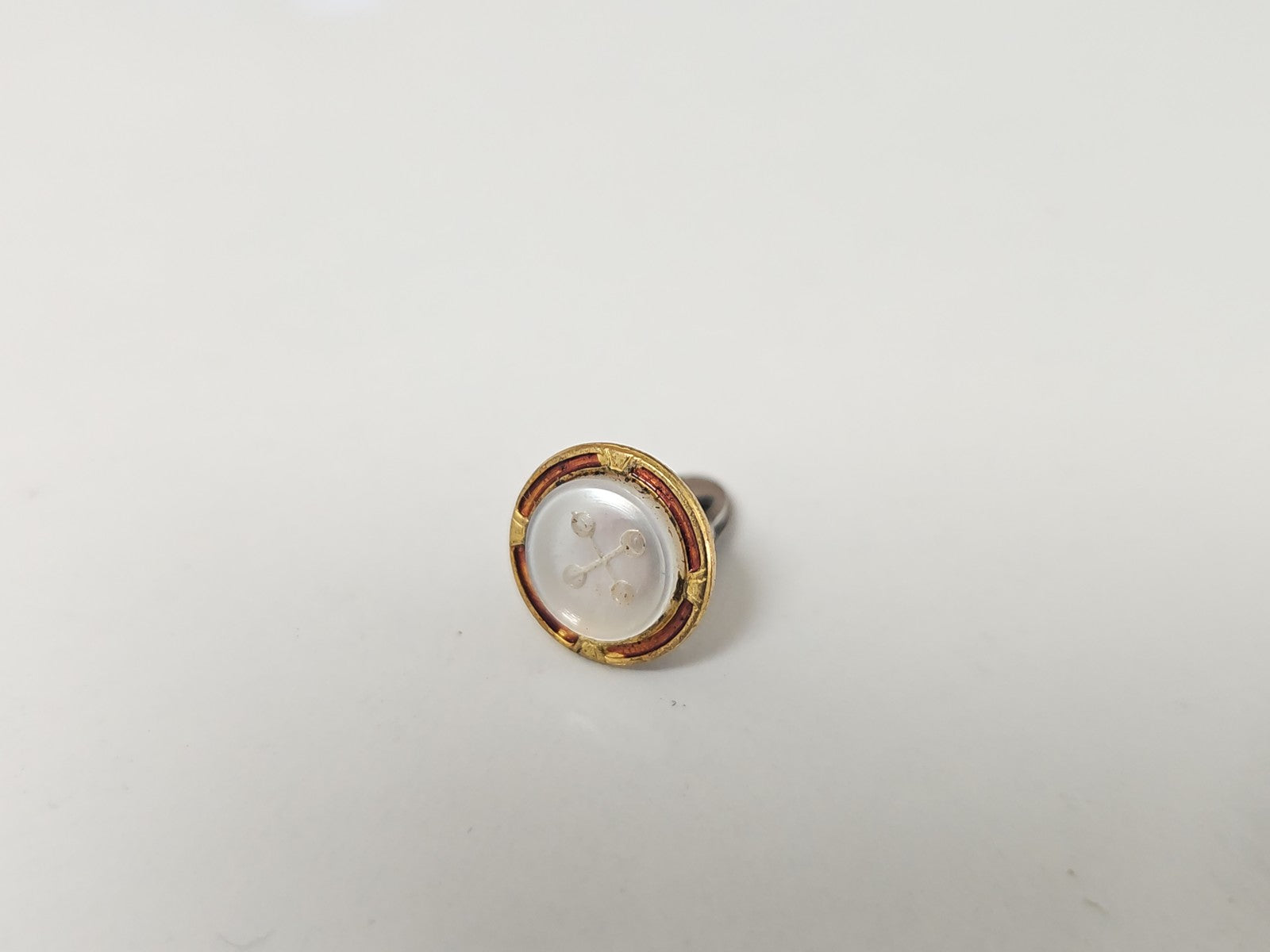 Ancien bouton de manchette orphelin vintage en nacre, accessoire rétro collectio