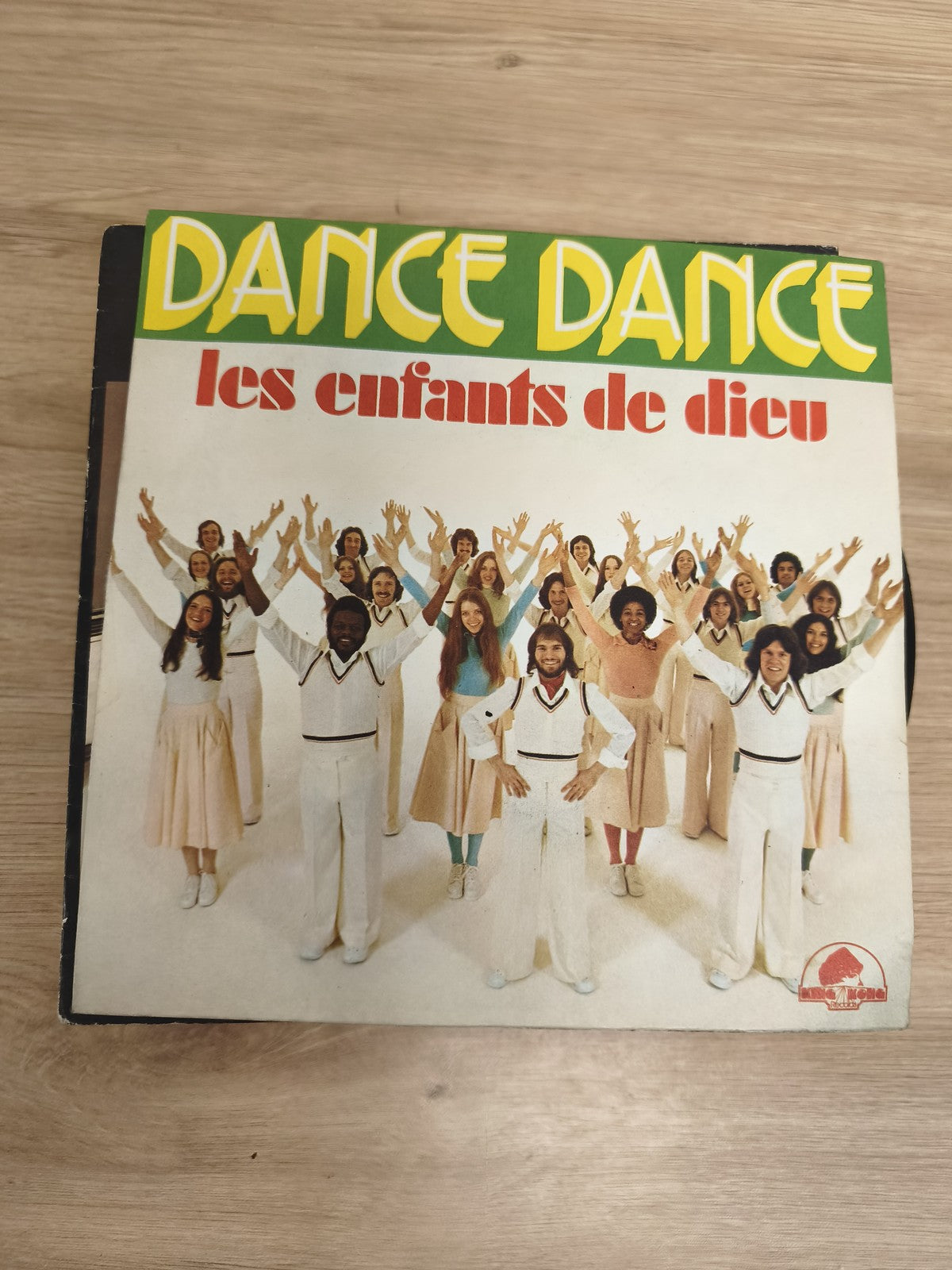 Vinyle 45 tours Dance Dance Les Enfants de Dieu pochette couleur groupe (Ref 5)