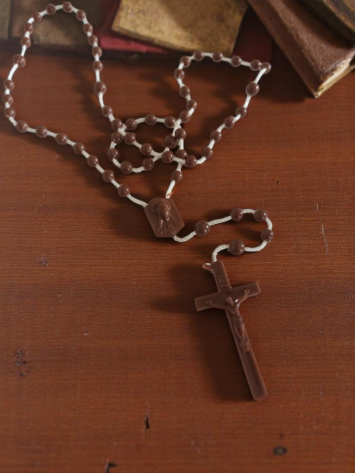 Chapelet catholique vintage fantaisie brun croix Christ perles religieuses
