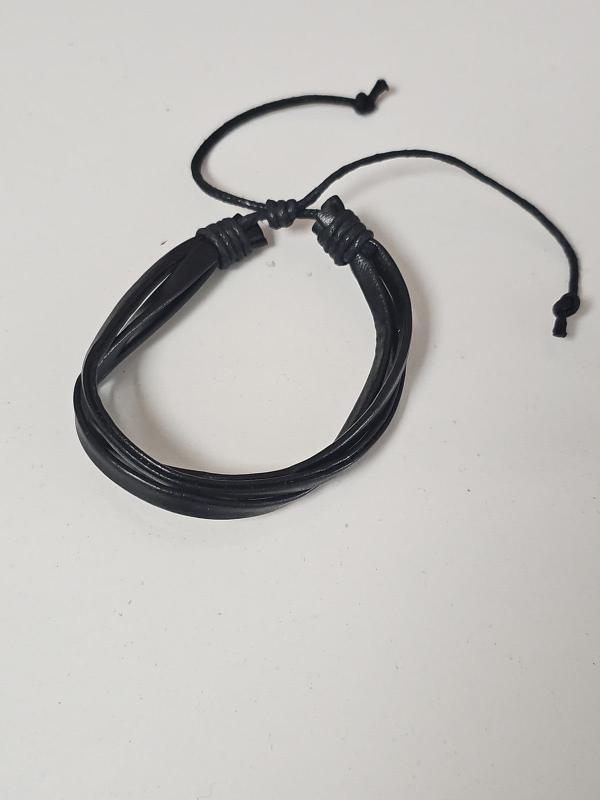 Bracelet fantaisie élégant accessoire bijou mode femme occasion couleur tendance