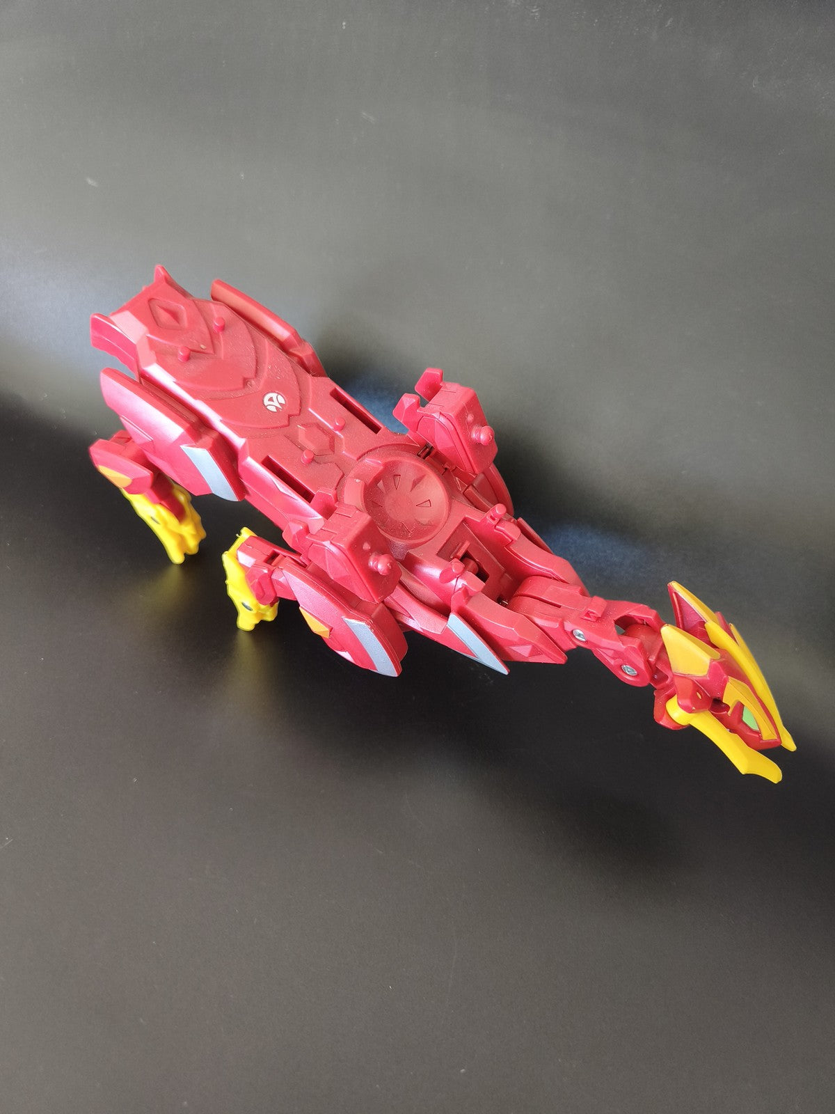 Bakugan Dragonoid Colossus figurine articulée rouge d'occasion jouet action kids