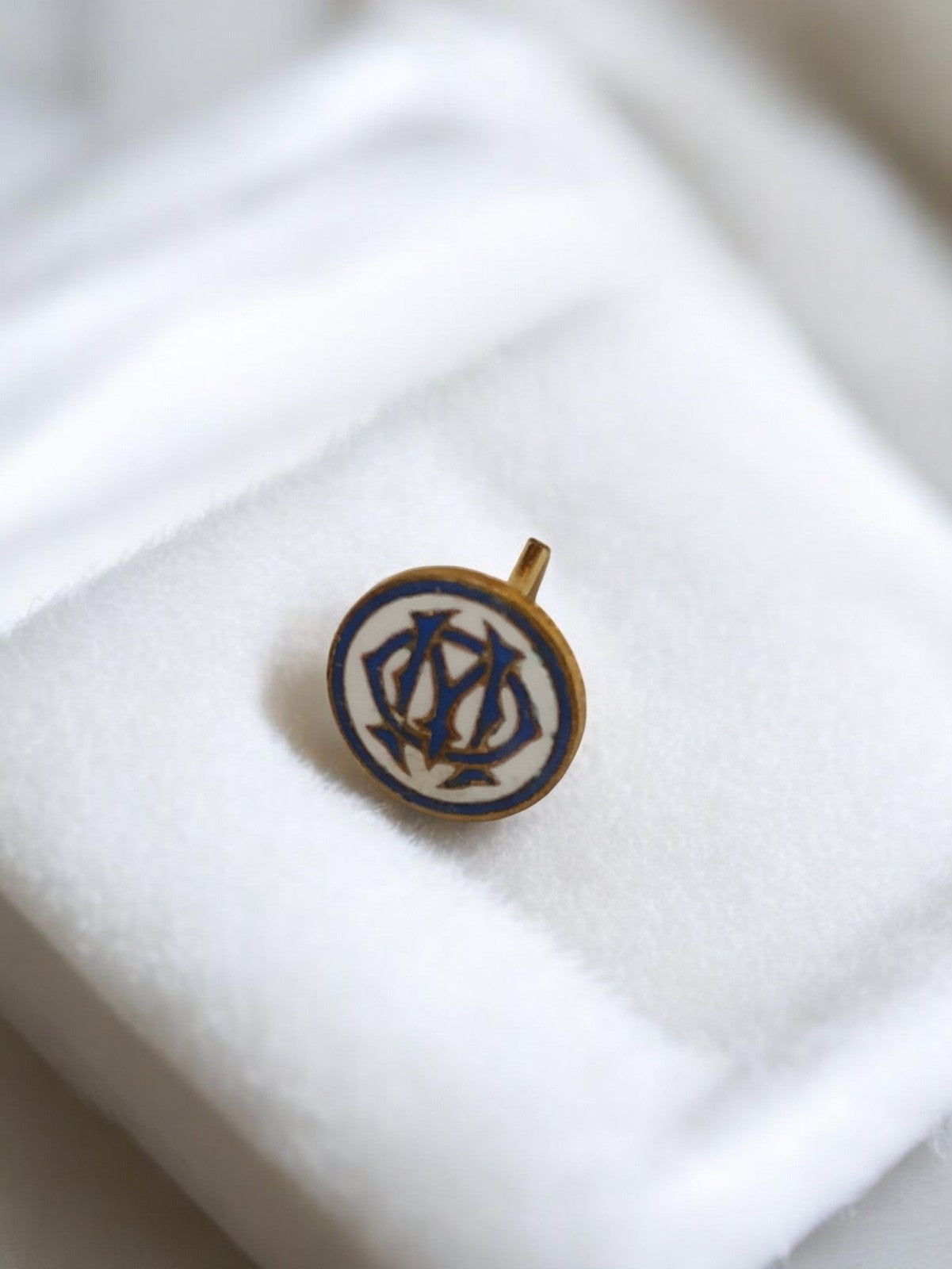 Pin's ancien Olympique de Marseille OM vintage badge rond blanc bleu football