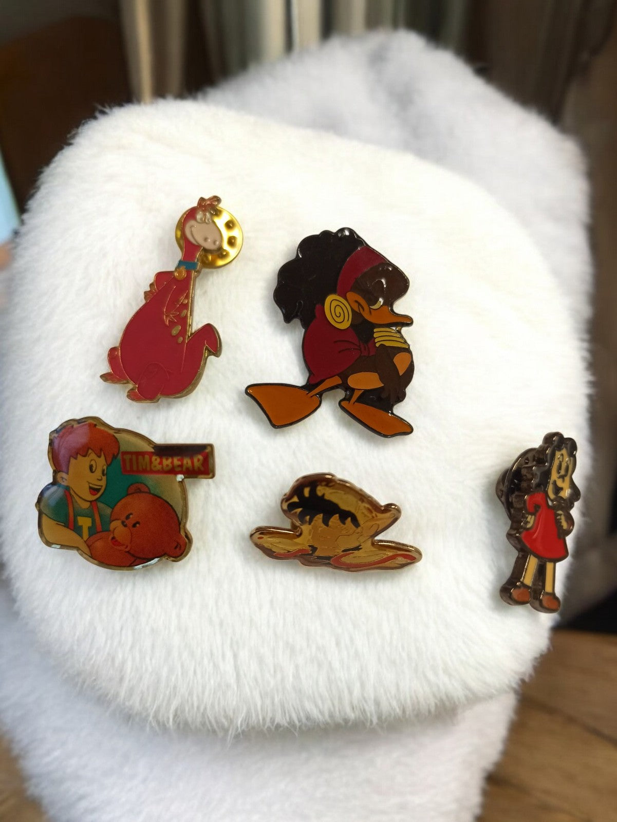 Lot 5 pin's anciens dessins animés cartoons vintage rétro collection France