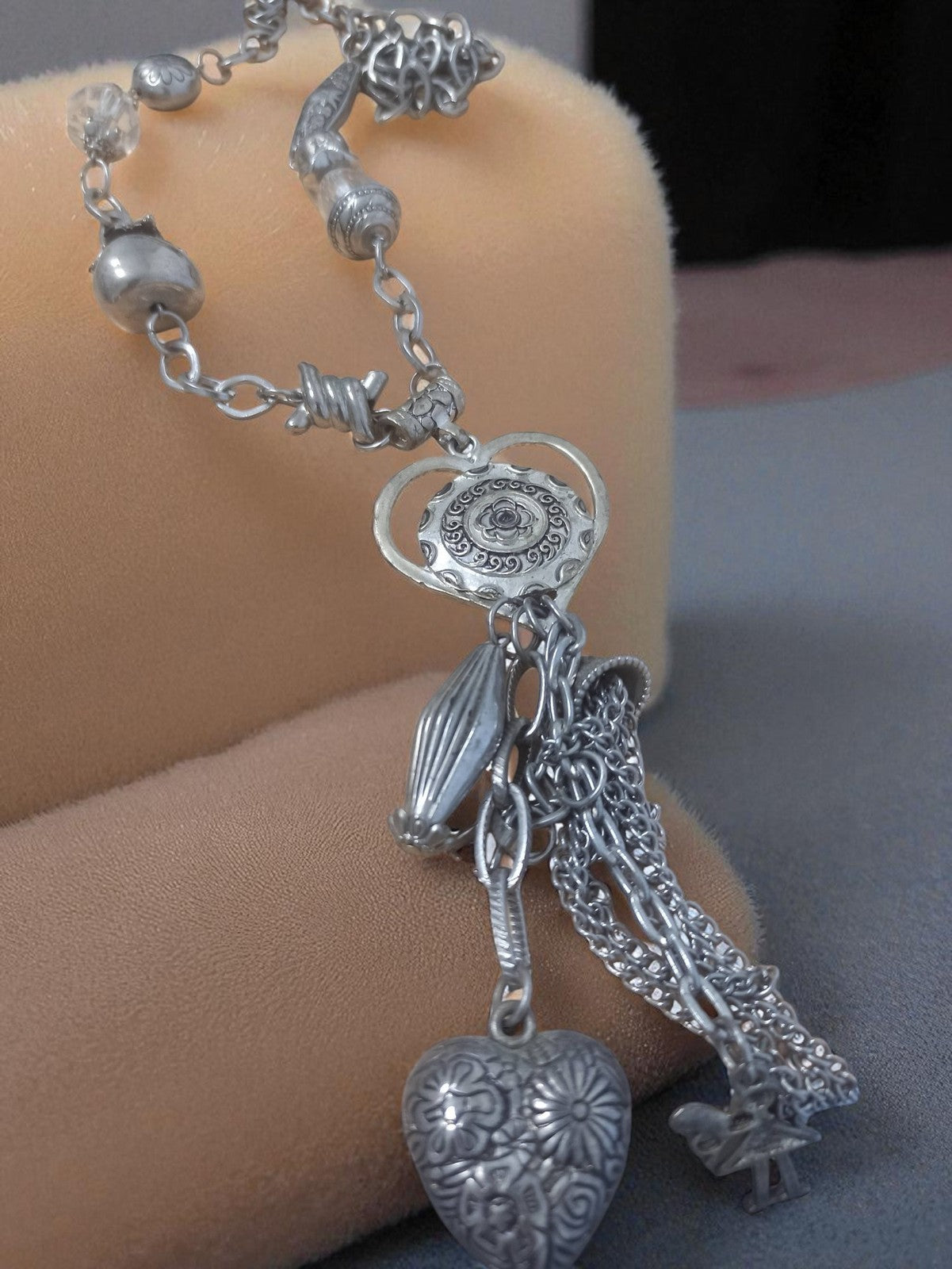 Collier fantaisie ancien cœur argenté, pendentif rétro vintage original