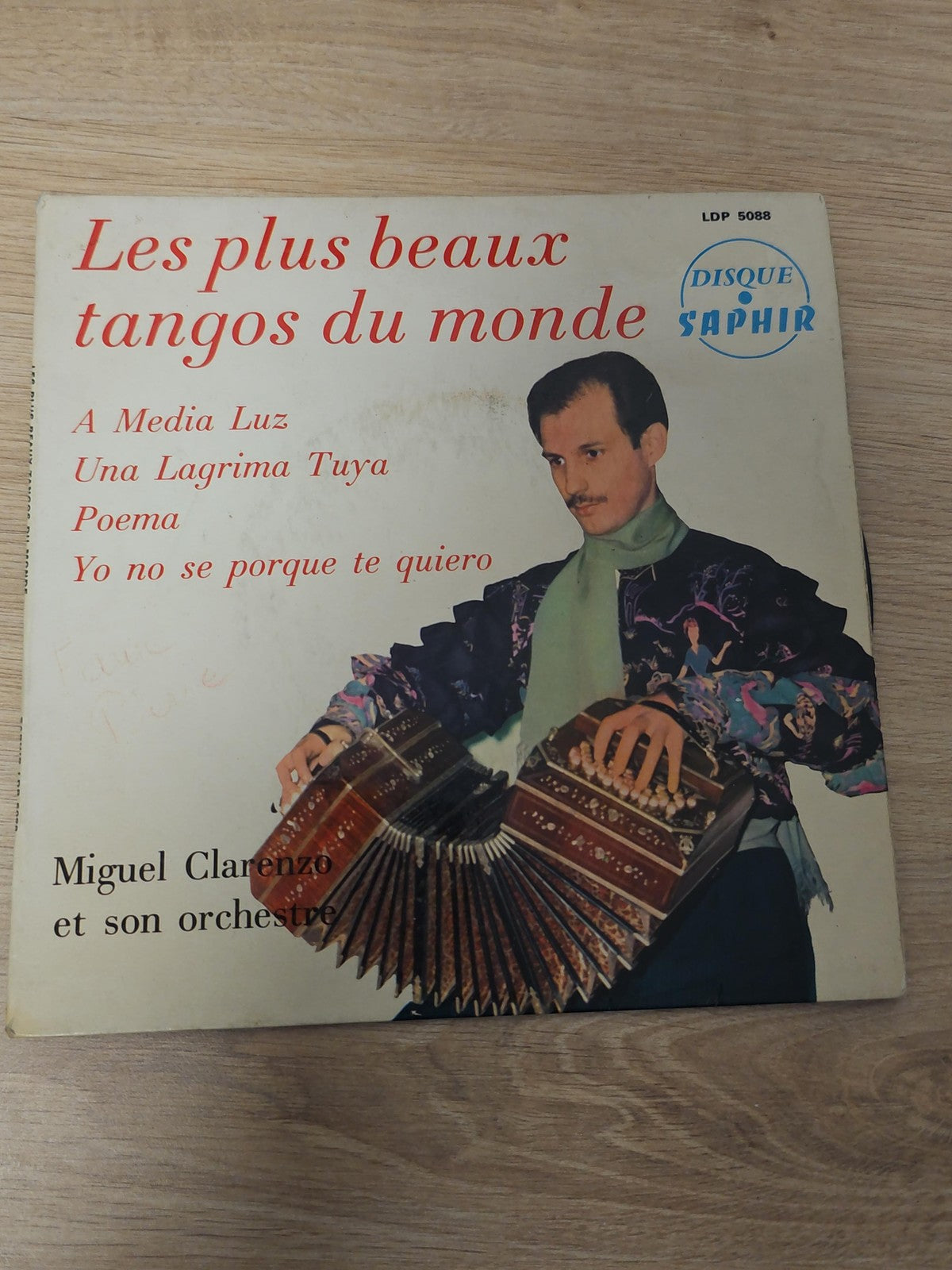 Vinyle 45 tours rétro Miguel Clarenzo ancien disque collection musique vintage