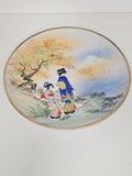 Assiette ancienne japonaise en porcelaine peinte main, geisha, signée, filet or,