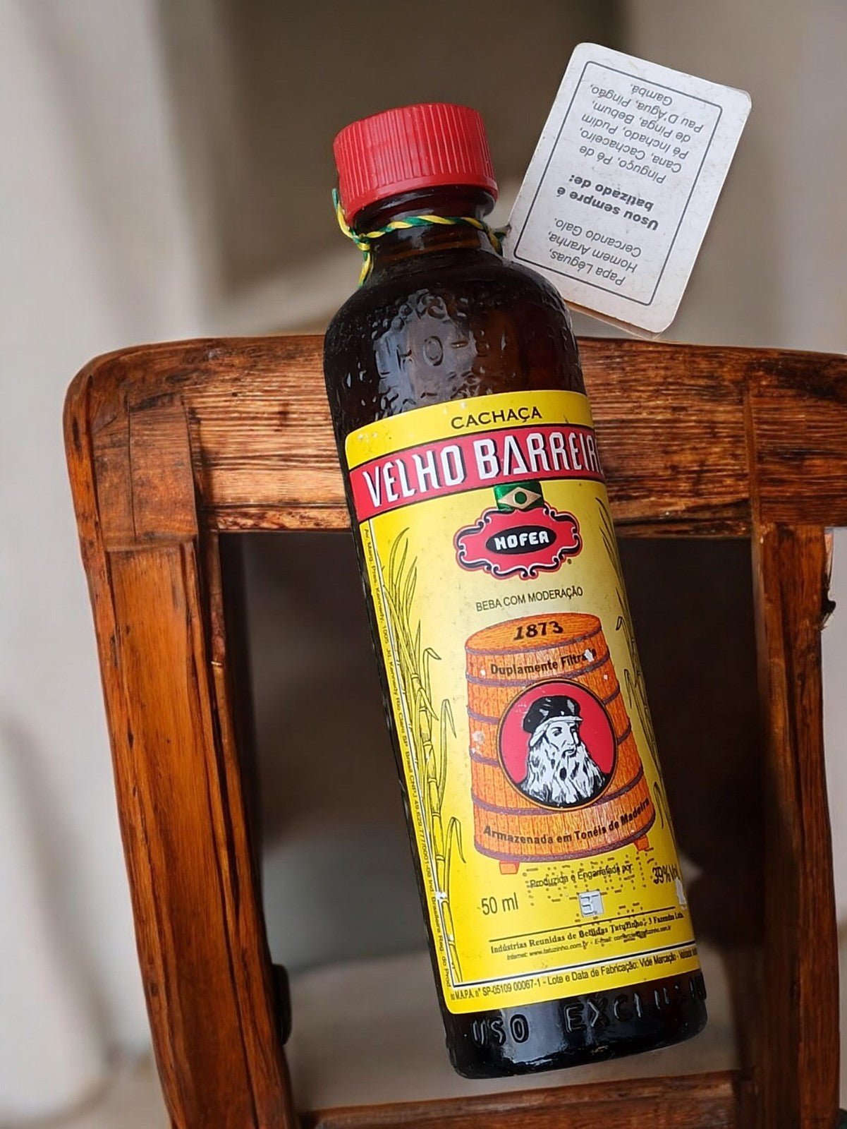 Mini-bouteille Velho Barreiro cachaça rétro, mignonette vintage déco bar 50ml
