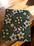 Tissu ancien velours broché jacquard vert motif floral religieux liturgique