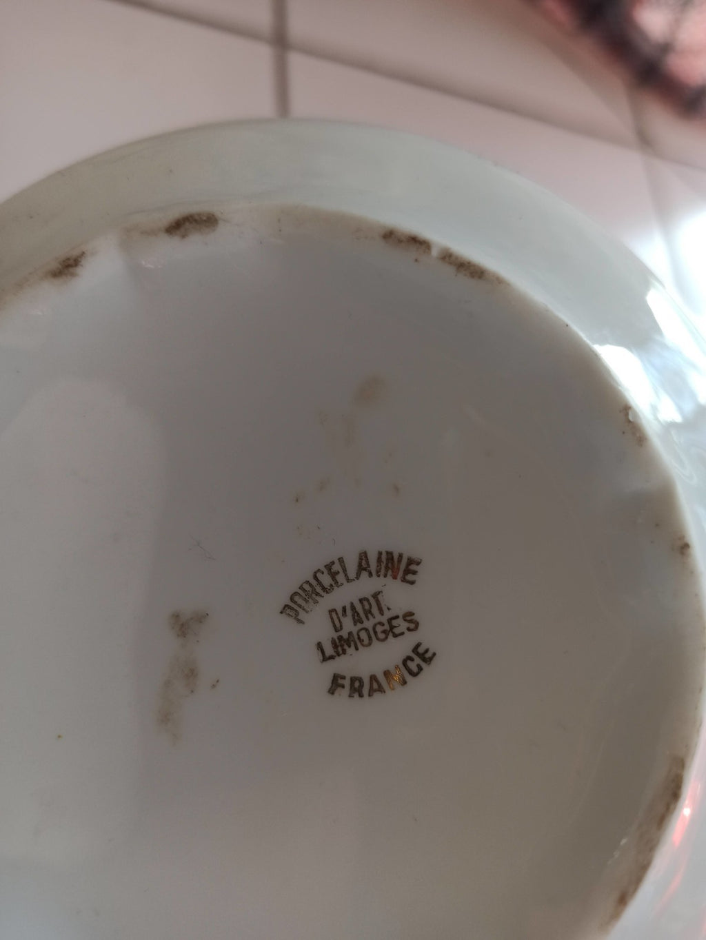 Boîte ronde ancienne Limoges vintage, fleurs peintes, bord doré, France rare